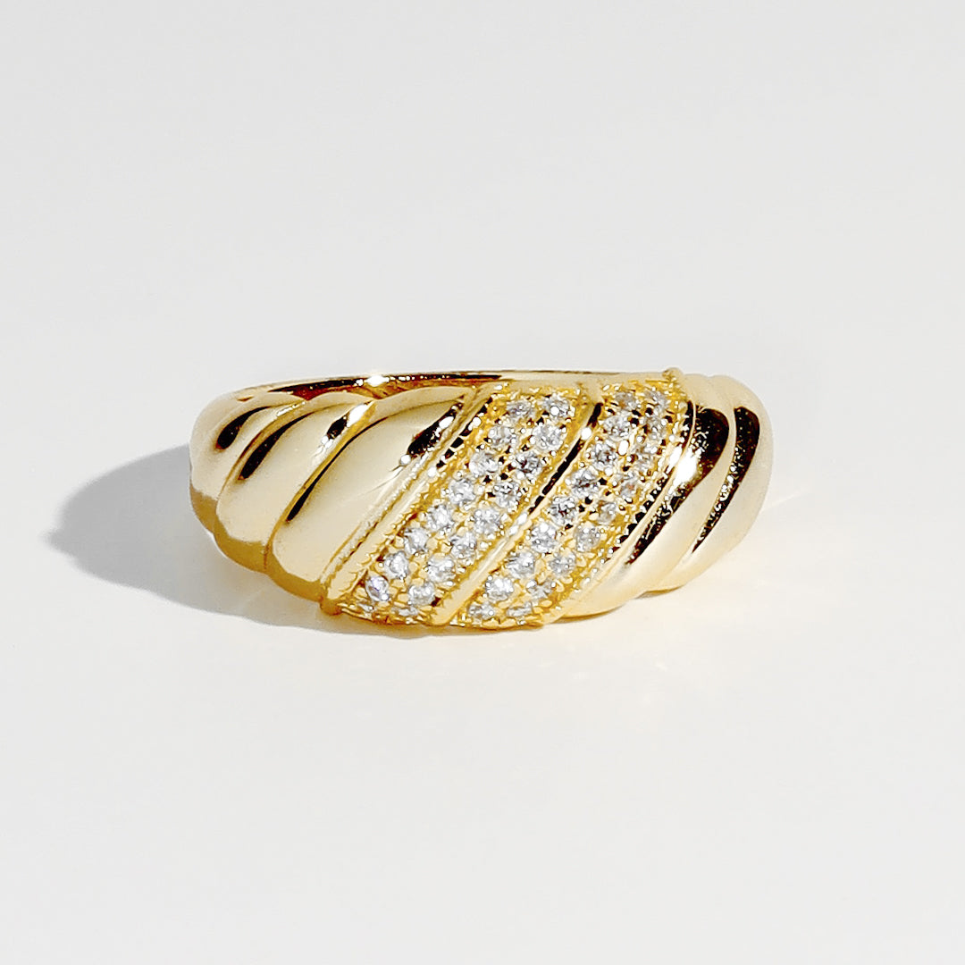 Sloane Ring | Gold - Alexa Kelley